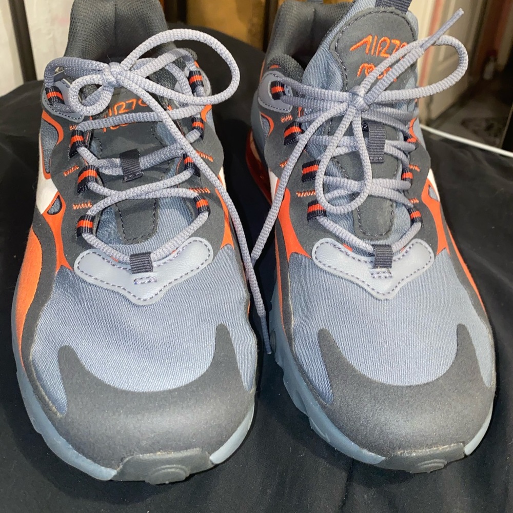 Nike air 270 shoes (BIG BOYS)